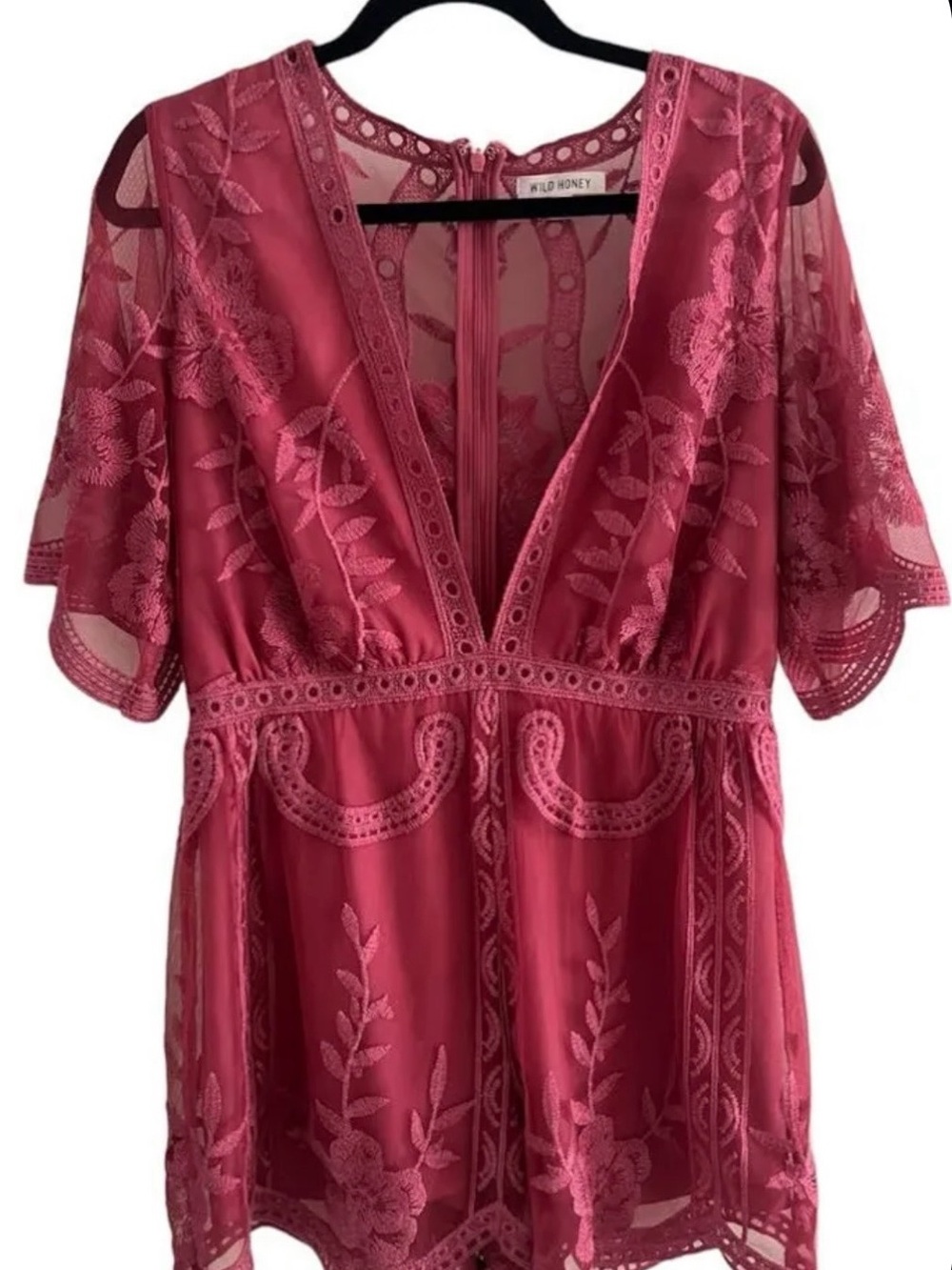 Wild Honey | Deep Rose Pink V-Neck Romper | Size: Medium